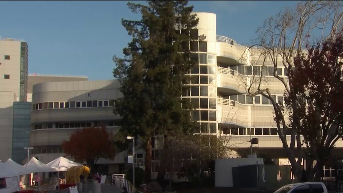 Doctors Hopeful Bay Area Sees Transition to Endemic as COVID Cases Drop ...