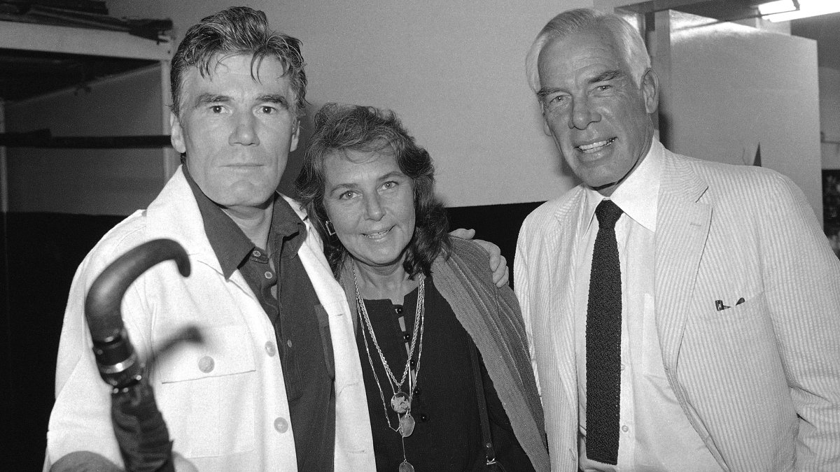 'Dark Shadows,' 'Lethal Weapon' Actor Mitchell Ryan Dies – NBC Bay Area - Vimarsana News