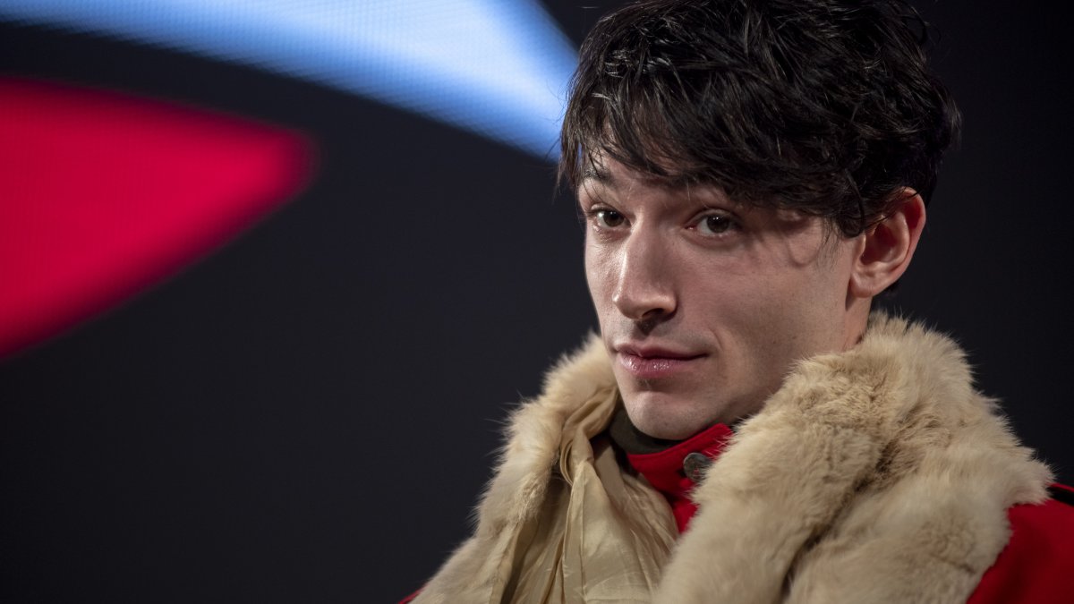 Couple Files Temporary Restraining Order Against Ezra Miller in Hawaii – NBC Bay Area - Vimarsana News