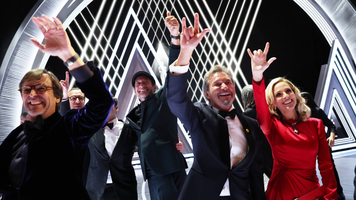 'CODA' Makes Oscars History for Deaf Cast, Streaming Services – NBC Bay Area - Vimarsana News