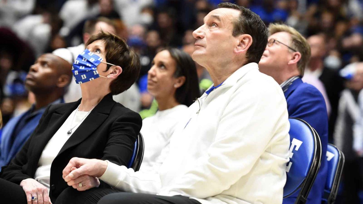 Emotions Run High at Cameron Indoor Following Duke's Loss to UNC in Coach K's Final Regular Season Game – NBC Bay Area Emotions Run High at Cameron Indoor Following Duke's Loss to UNC in Coach K's Final Regular Season Game – NBC Bay Area
