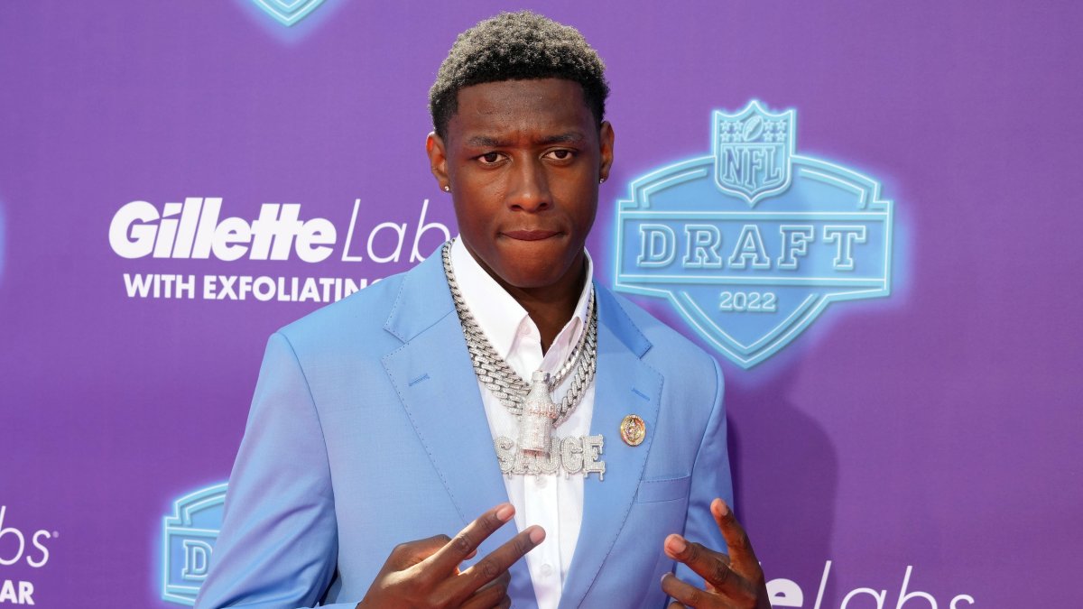 See Eye-Catching Looks From 2022's NFL Draft – NBC Bay Area