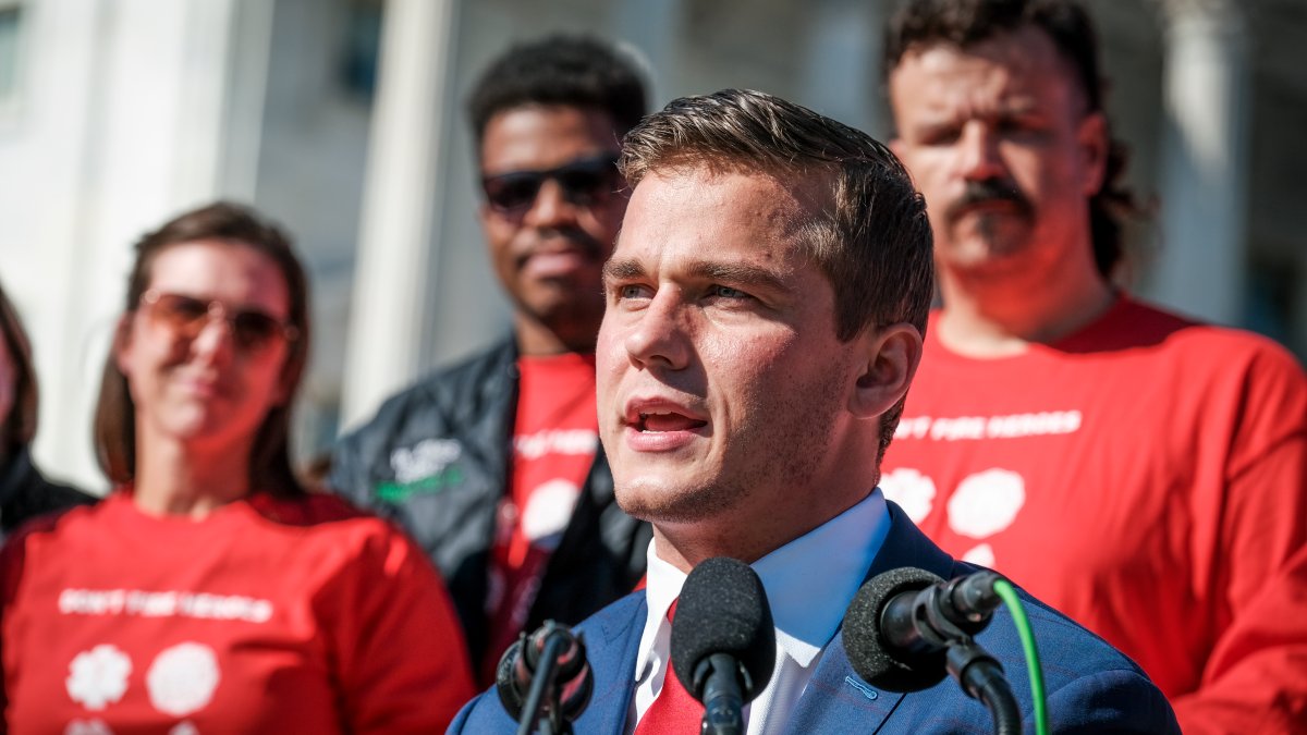 Madison Cawthorn Tries to Survive NC Primary as Slip-Ups Mount – NBC Bay Area - Vimarsana News