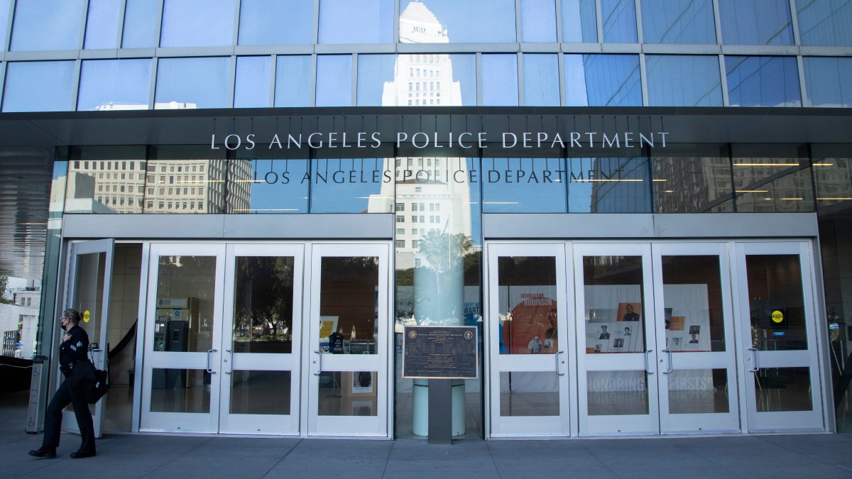LAPD Officer Dies In Training Accident at Police Academy – NBC Bay Area - Vimarsana News
