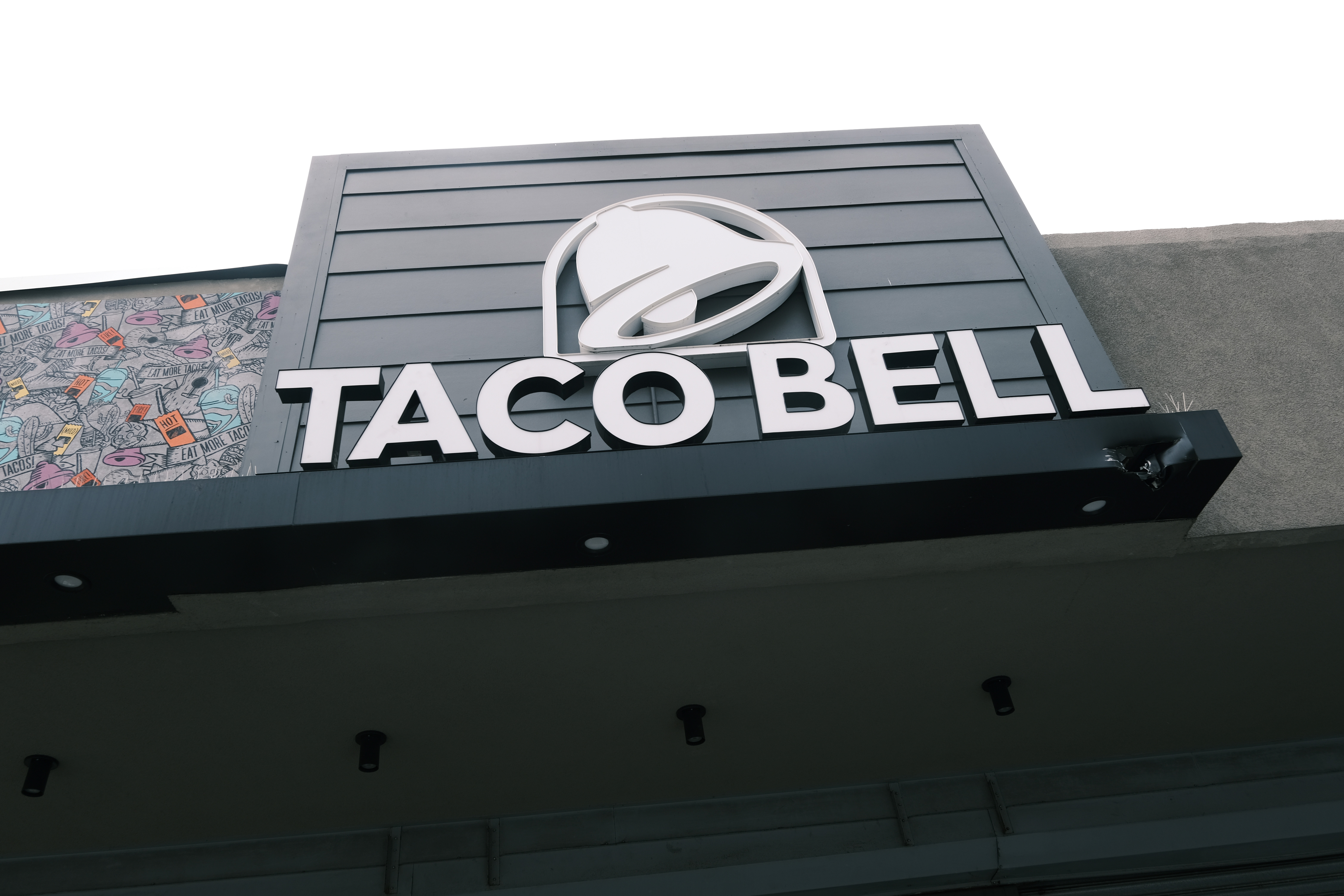 nbcbayarea.com - Jocelyn Moran - Taylor Farms pulls Mexican iceberg lettuce tied to Taco Bell cyclospora outbreak