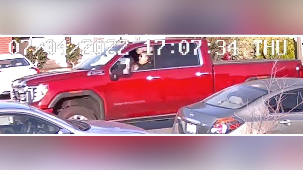 San Jose Police Release Photos Of Truck Involved In Deadly Hit And Run Collision Nbc Bay Area