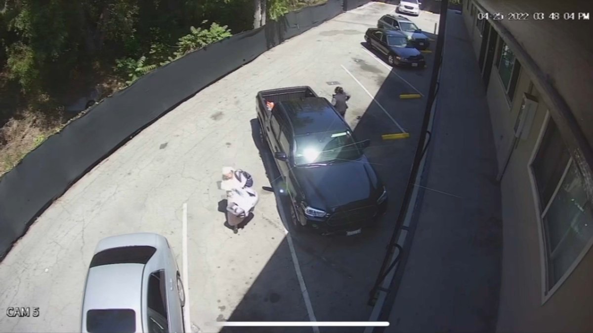 New Video Appears to Show Suspect in San Jose Kidnapping Minutes Before