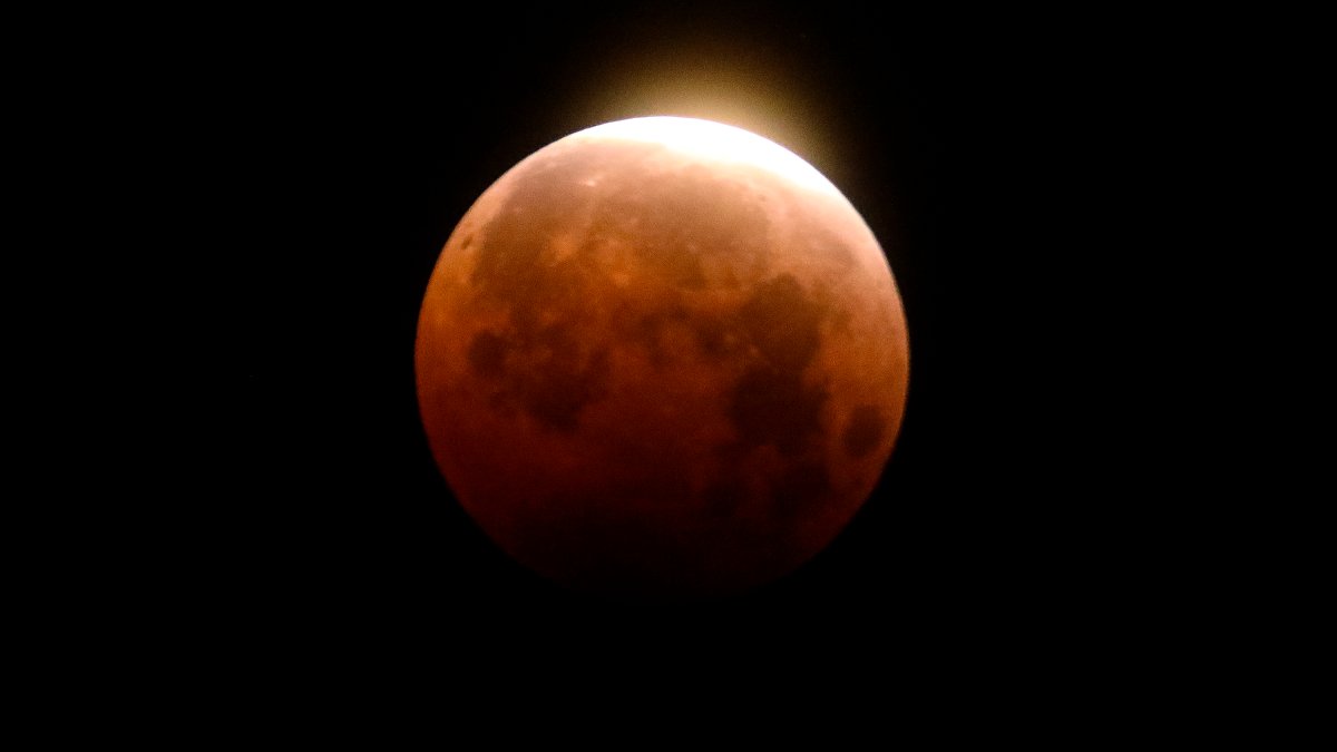 How to Watch the Lunar Eclipse That Will Be Visible in the U.S. Next Week – NBC Bay Area - Vimarsana News
