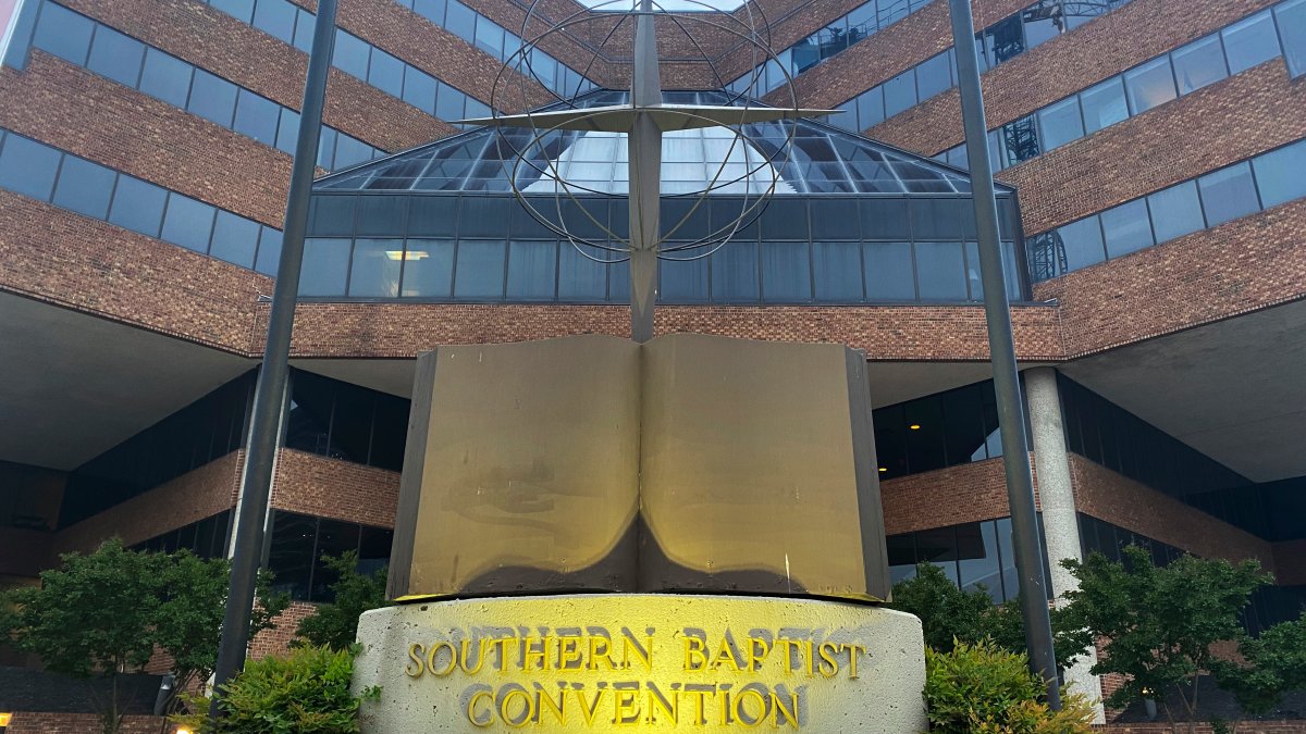 Southern Baptists expel 2 churches led by female pastors – NBC Bay Area - Vimarsana News