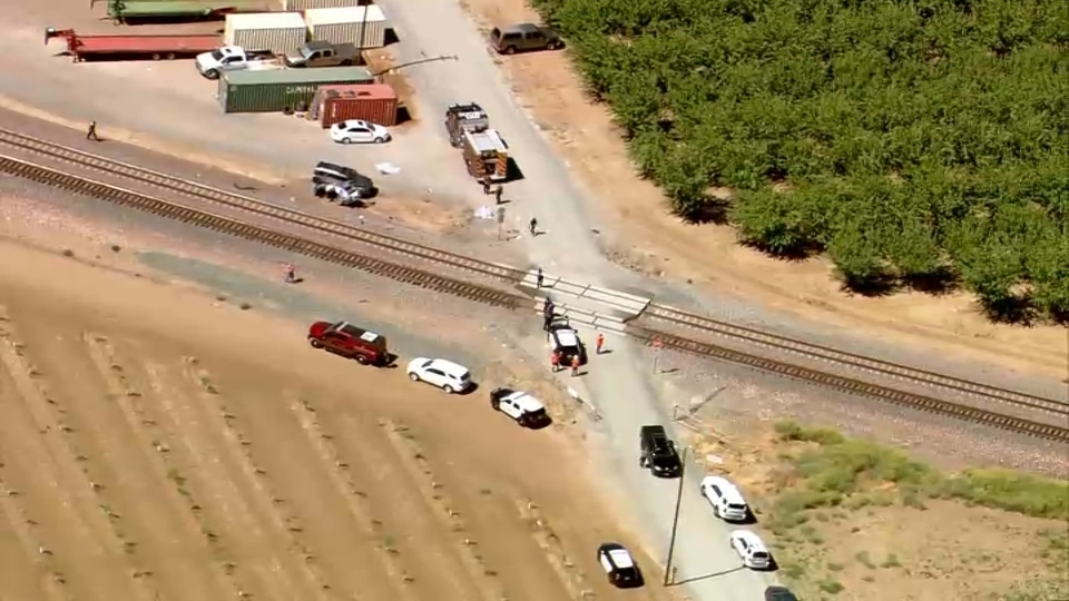 4th Victim Dies After Train Hits Car Near Brentwood – NBC Bay Area