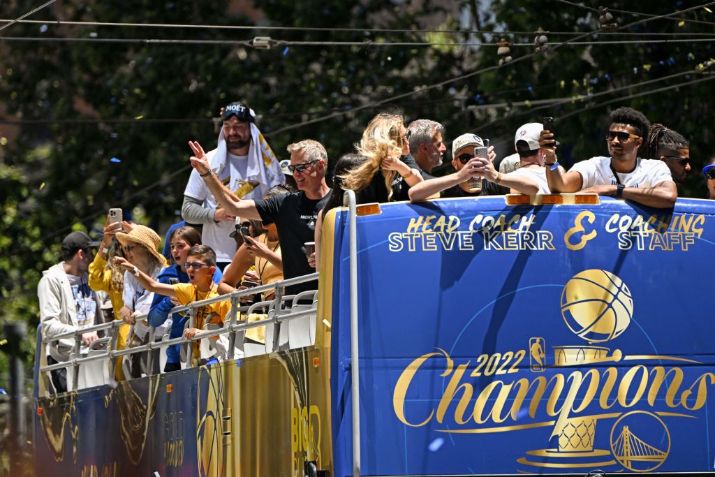 Nobody had a better time at the Warriors' parade than Klay