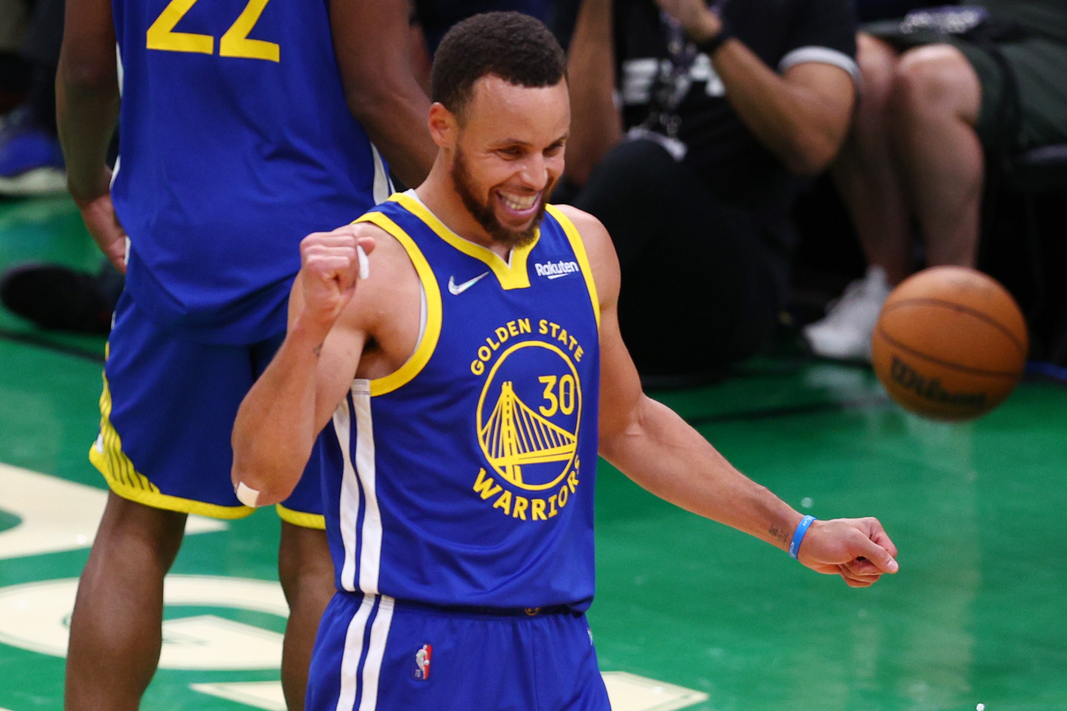 その他 Stephen Curry Golden State Warriors FMVP Warriors' Stephen Curry Wins 2022 NBA Finals MVP After
