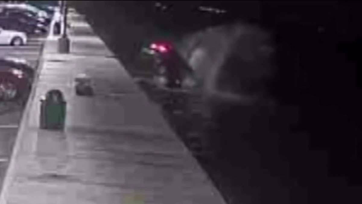 Patchogue Bay Rescue: Teen Saves Woman After SUV Submerges – NBC Bay Area - Vimarsana News