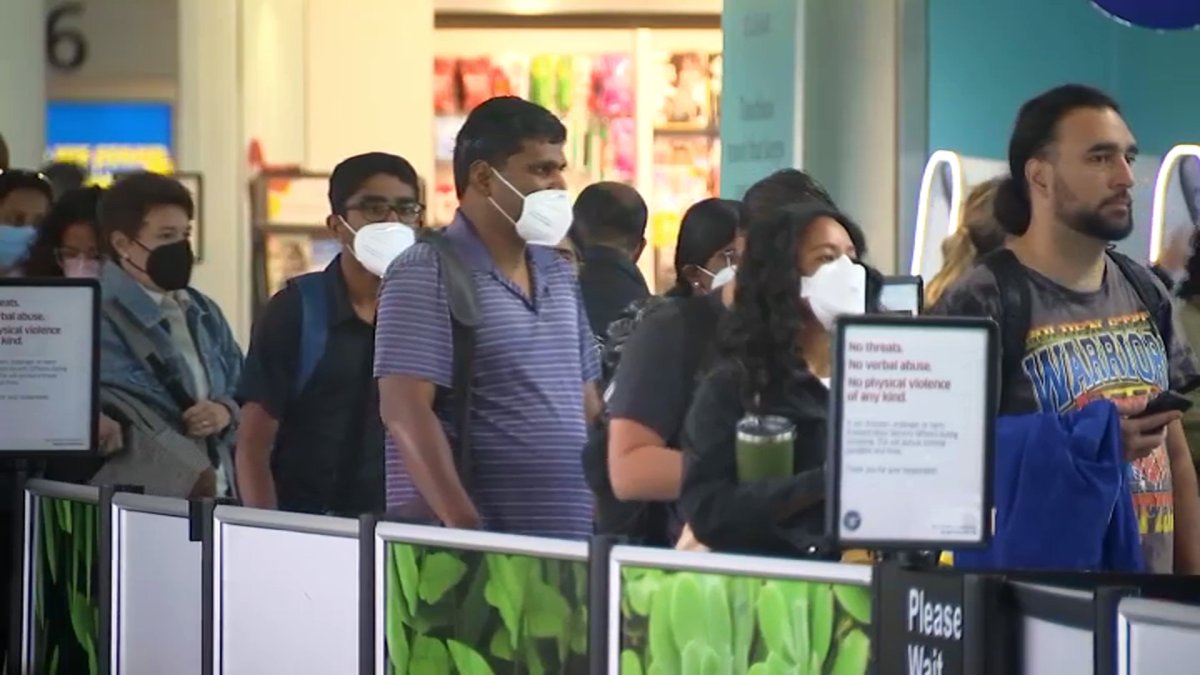 Return of Indoor Mask Mandate Surprises Some Travelers at Oakland