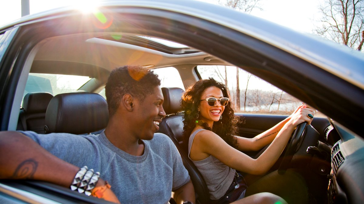 3 Easy Ways to Save Money on Gas This Fourth of July Weekend, According to an Auto Expert - Vimarsana News
