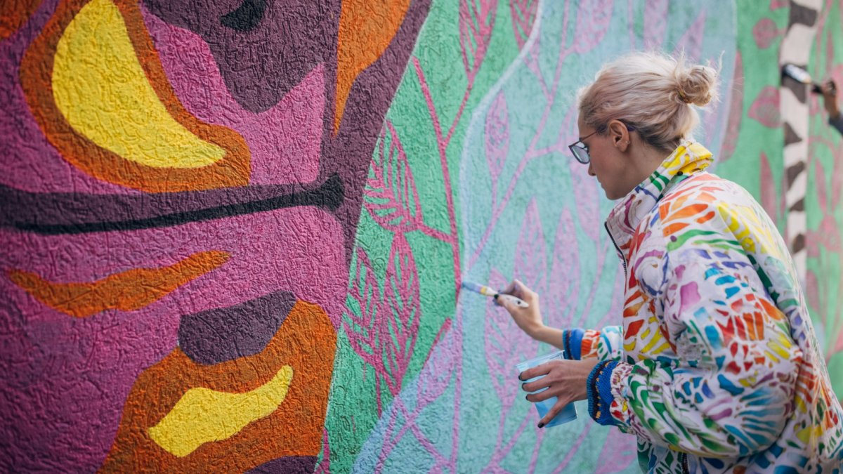 Mural mavens, spend 'A Colorful Week in the Streets' of Eureka – NBC Bay Area - Vimarsana News