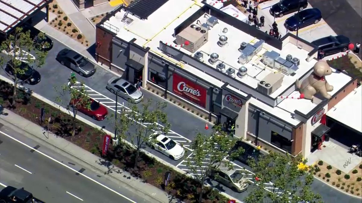 Raising Cane’s Opens New Location in Oakland NBC Bay Area