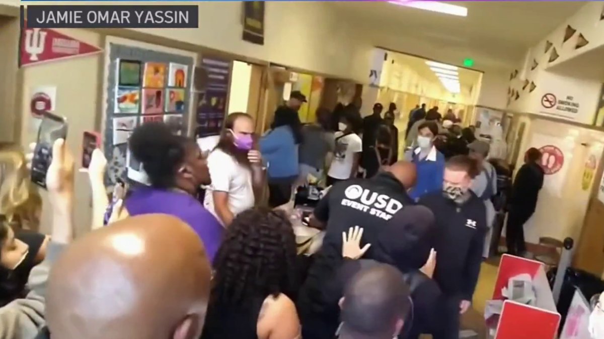 Security Officers Clash With Protesters Occupying Closed Oakland School - Vimarsana News