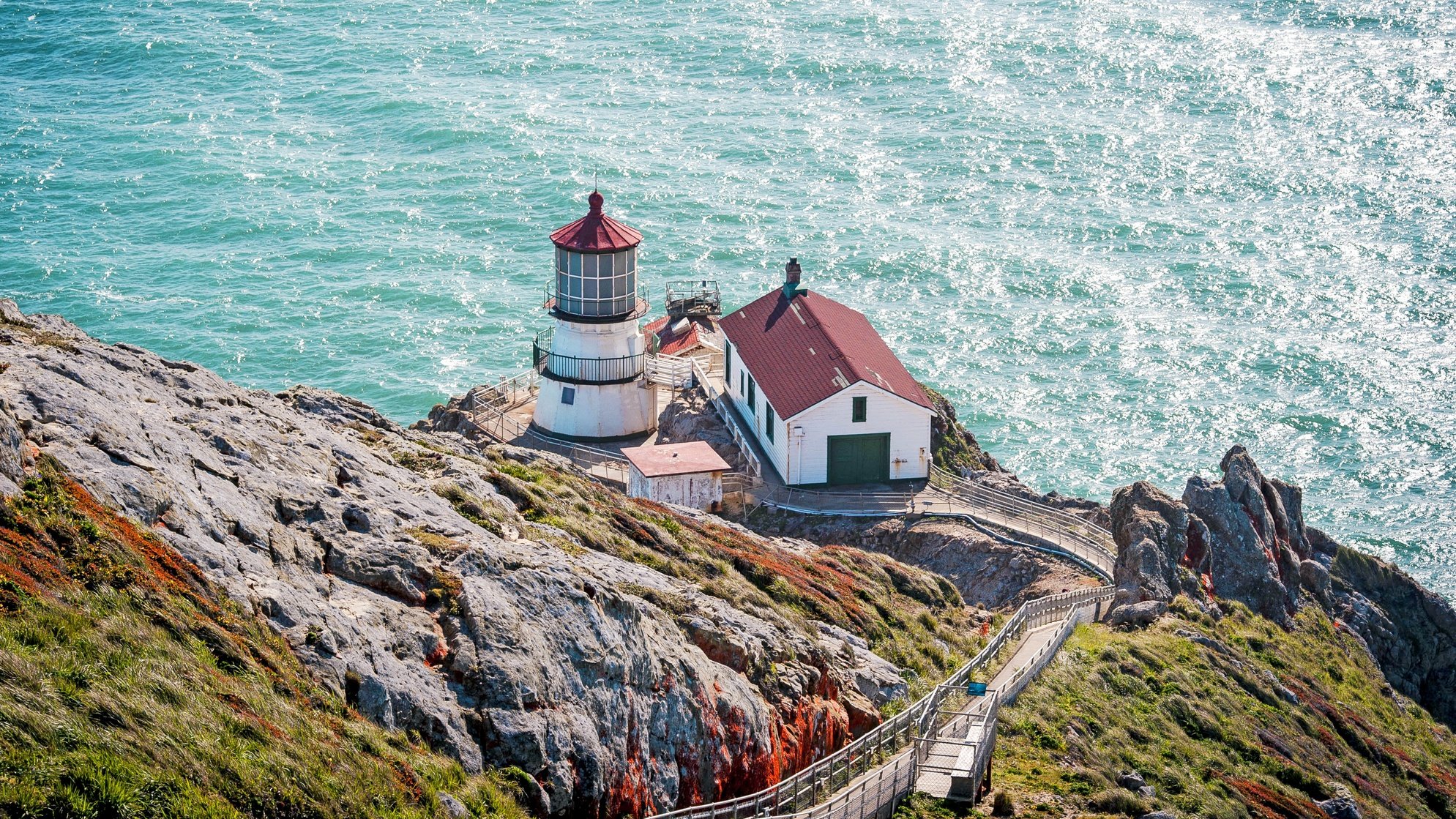 Celebrating Golden State Beacons on National Lighthouse Day - Vimarsana News