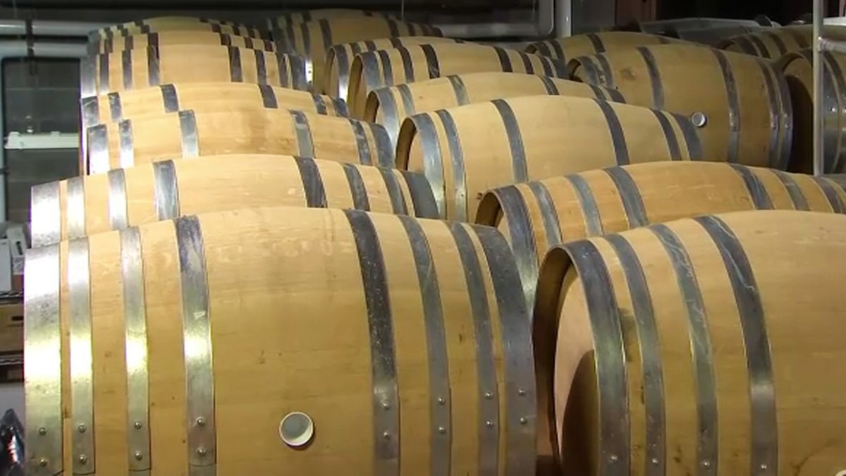 Winemakers Deal With Supply Chain Issues – NBC Bay Area - Vimarsana News