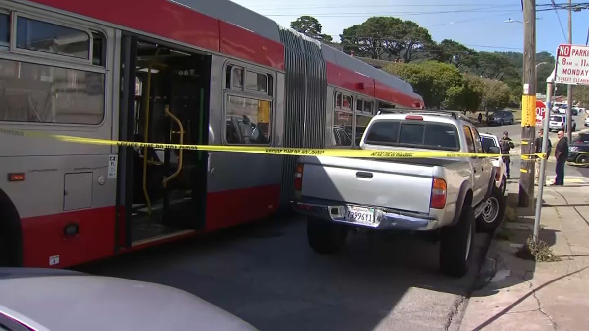 1 Dead, 1 Injured in Shooting Inside Muni Bus in San Francisco NBC