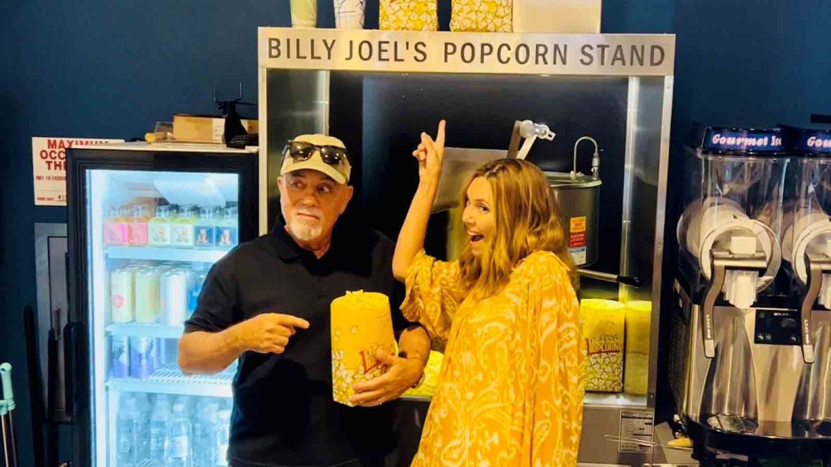 Billy Joel Attends Long Island Sneak Preview of His Concert Film - Vimarsana News