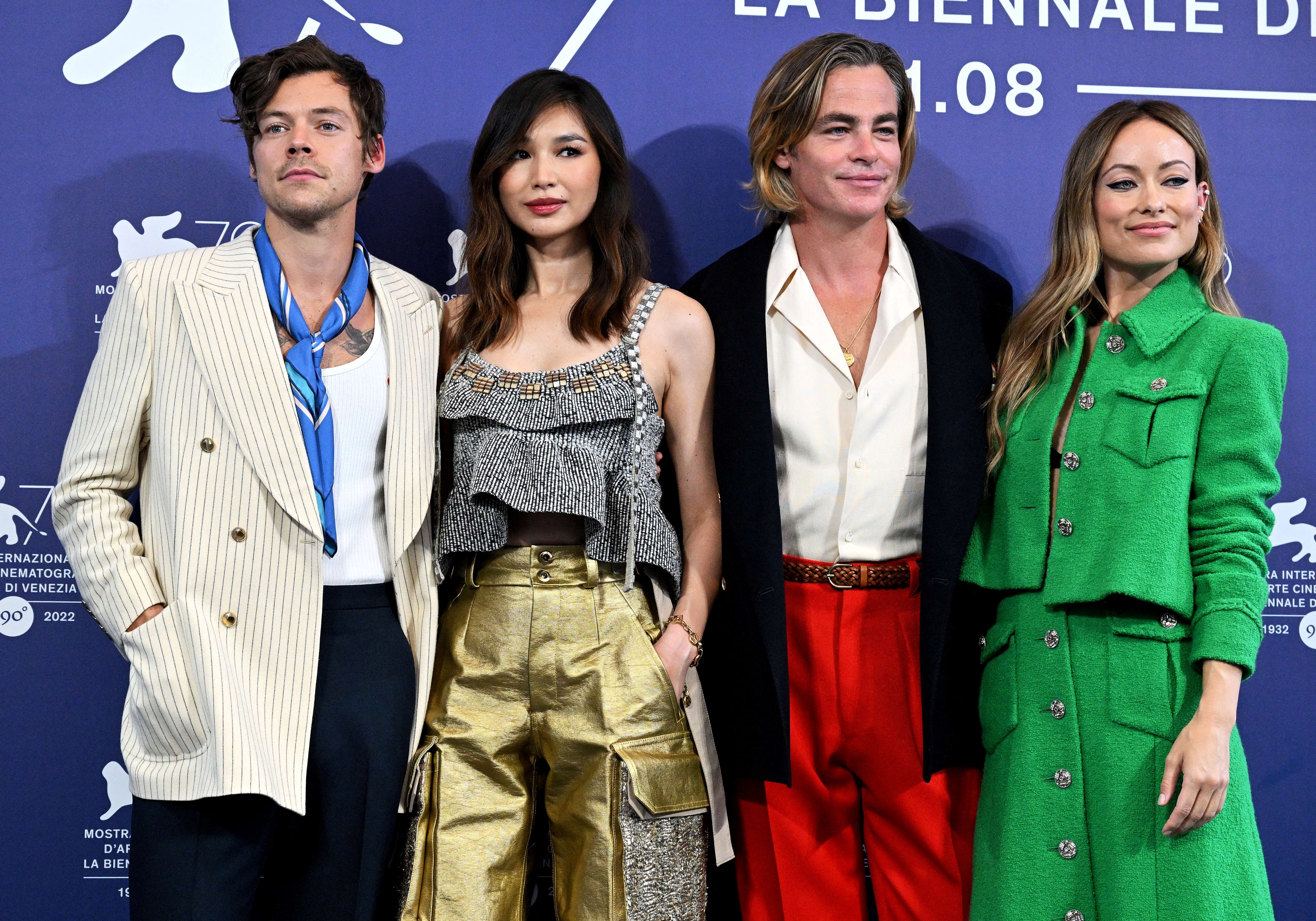 'Don't Worry Darling' Shrugs Off Drama, Opening With $19.2M – NBC Bay Area - Vimarsana News