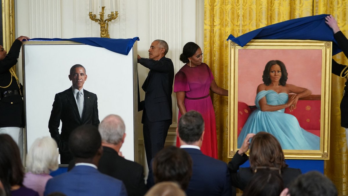 Bidens Host Obamas at White House for Official Portrait Unveiling - Vimarsana News