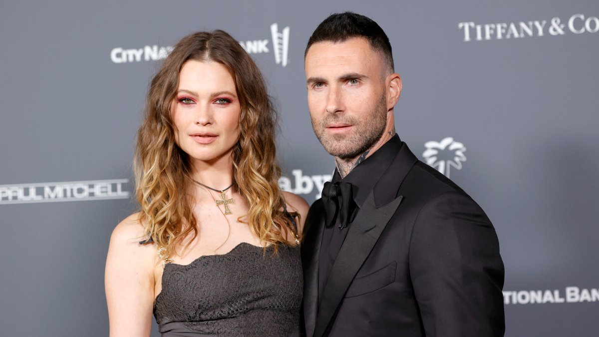 Behati Prinsloo Posts Photo of Adam Levine for First Time Since Third Baby – NBC Bay Area - Vimarsana News