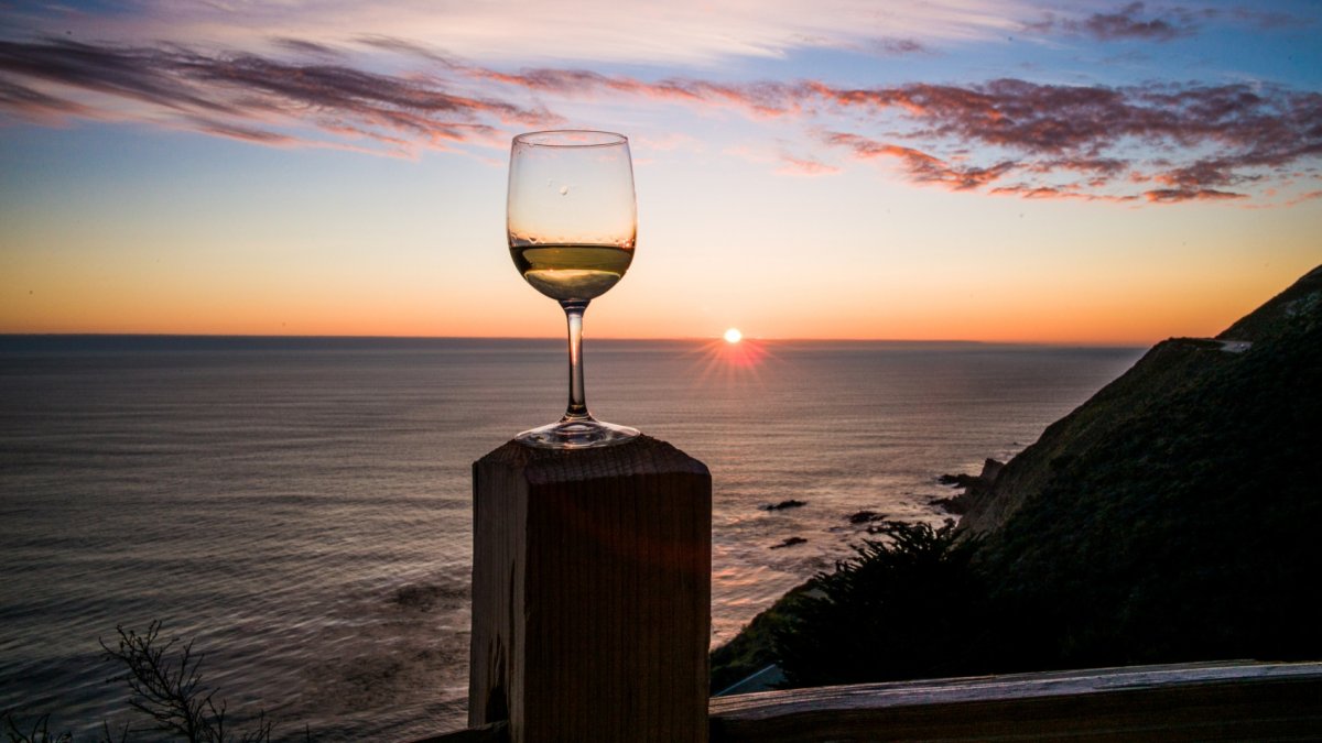 Go 'Hiking With Stemware' at the Big Sur Food and Wine Festival – NBC Bay Area - Vimarsana News
