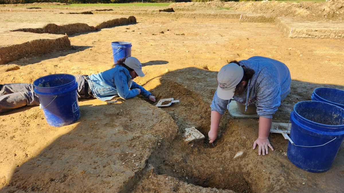 Dig Finds Evidence of Revolutionary War Prison Camp Location – NBC Bay Area - Vimarsana News