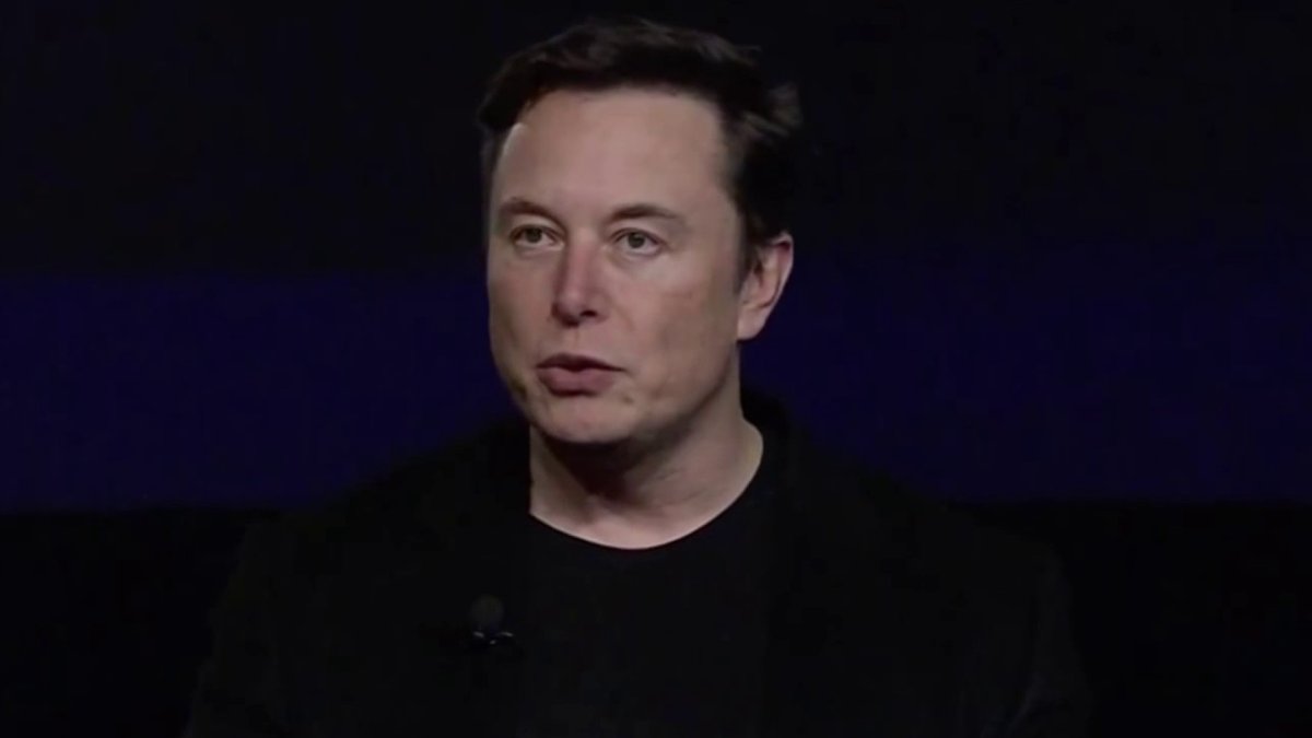 Twitter Users, Watchdog Group Raise Concerns Over Elon Musk’s Reported