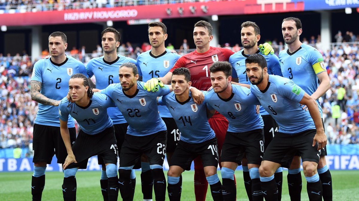 Uruguay players back FIFA to take control of national federation