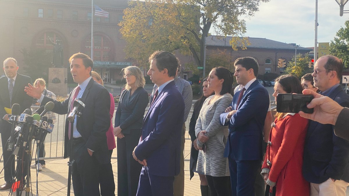 Sandy Hook Victim Families Speak Out After Verdict in Alex Jones Case – NBC Bay Area - Vimarsana News