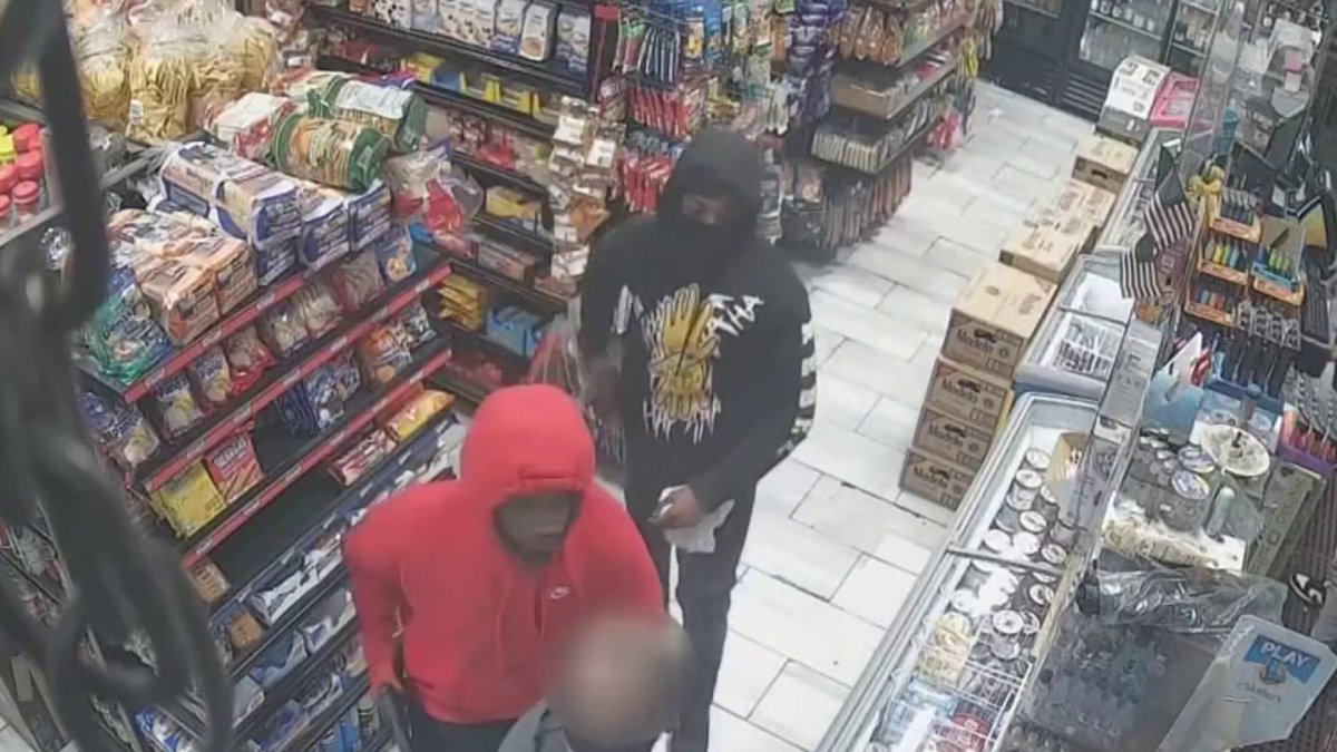 SF Store Employee Pistol Whipped During Armed Robbery - Vimarsana News