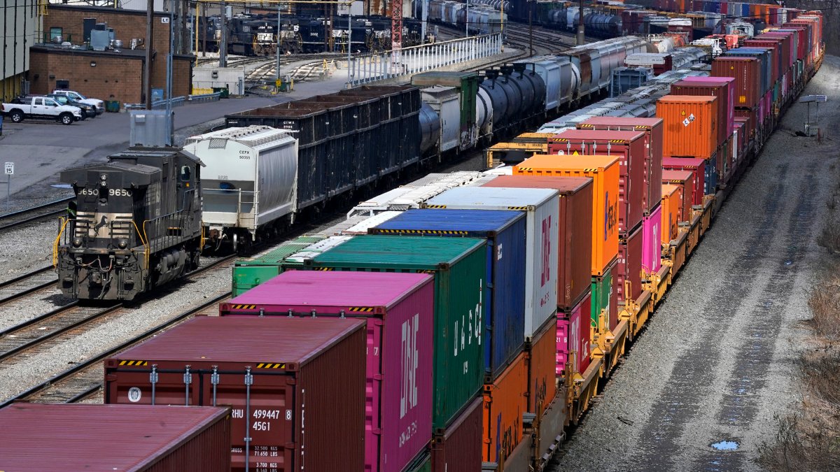 Here's How a Railroad Strike Could Cripple the US Economy in Just 2 Weeks – NBC Bay Area - Vimarsana News