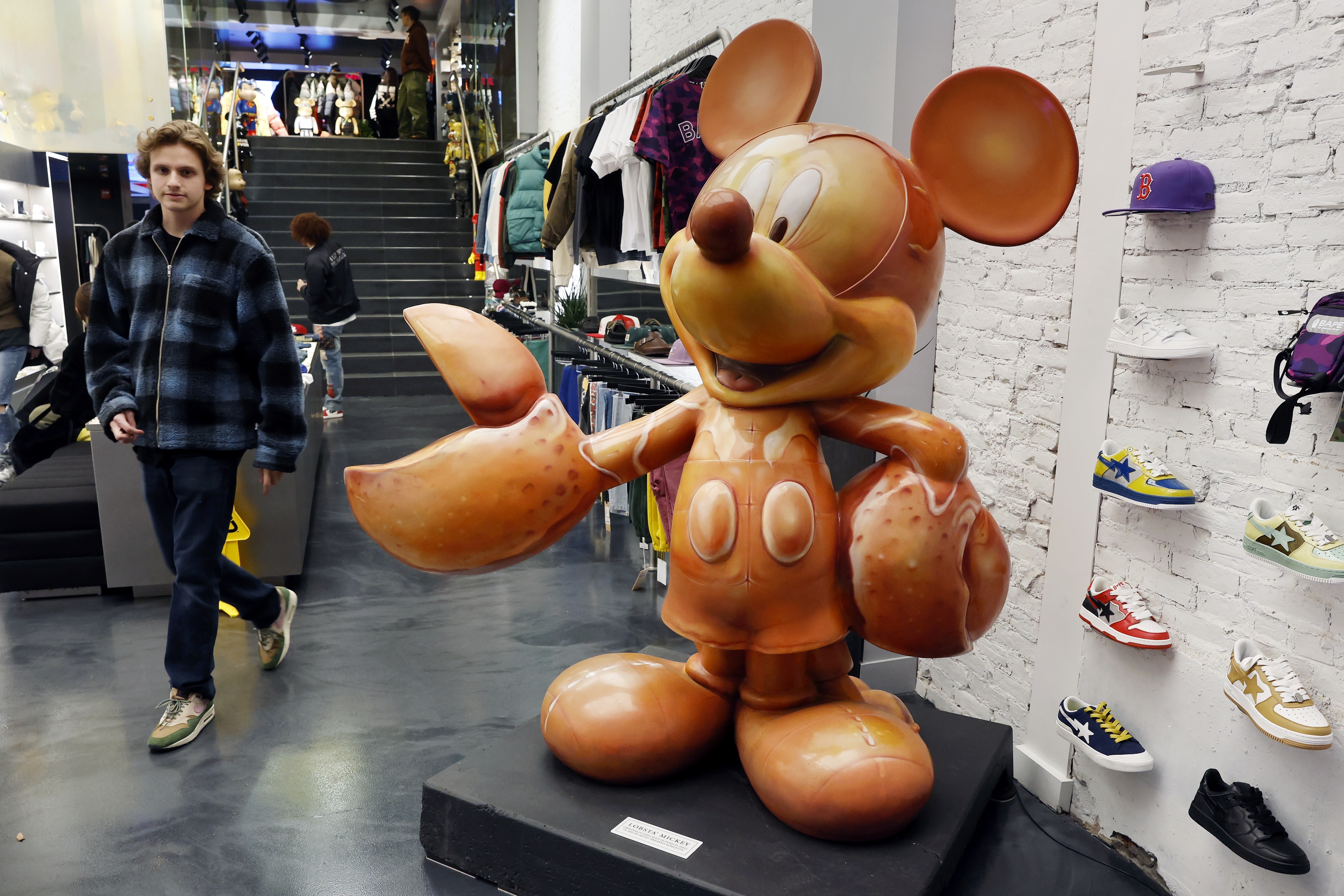Lobsta Mickey Statue Returns to Boston – NBC Bay Area - Vimarsana News