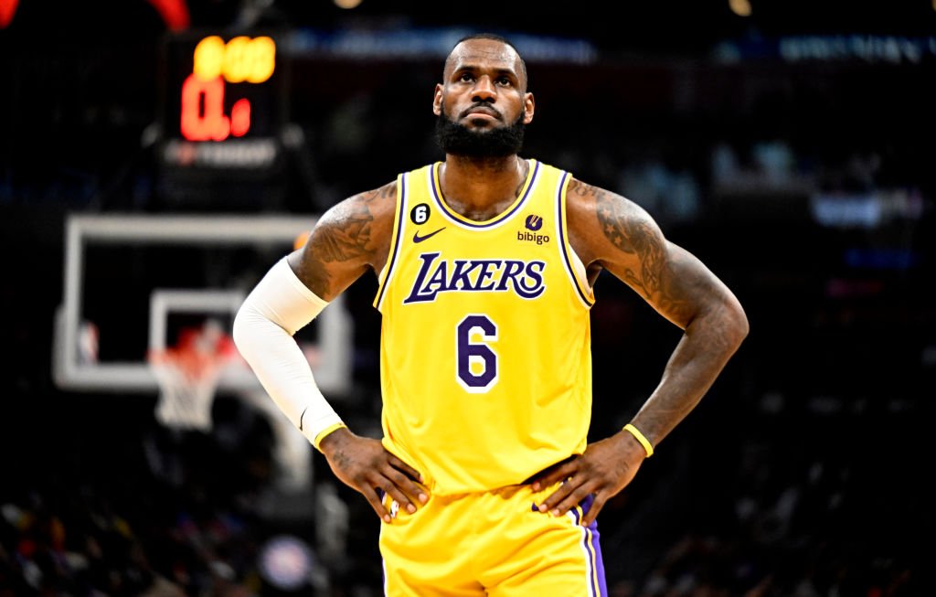 Twitter Struggles With Accounts Impersonating People Like LeBron James – NBC Bay Area - Vimarsana News