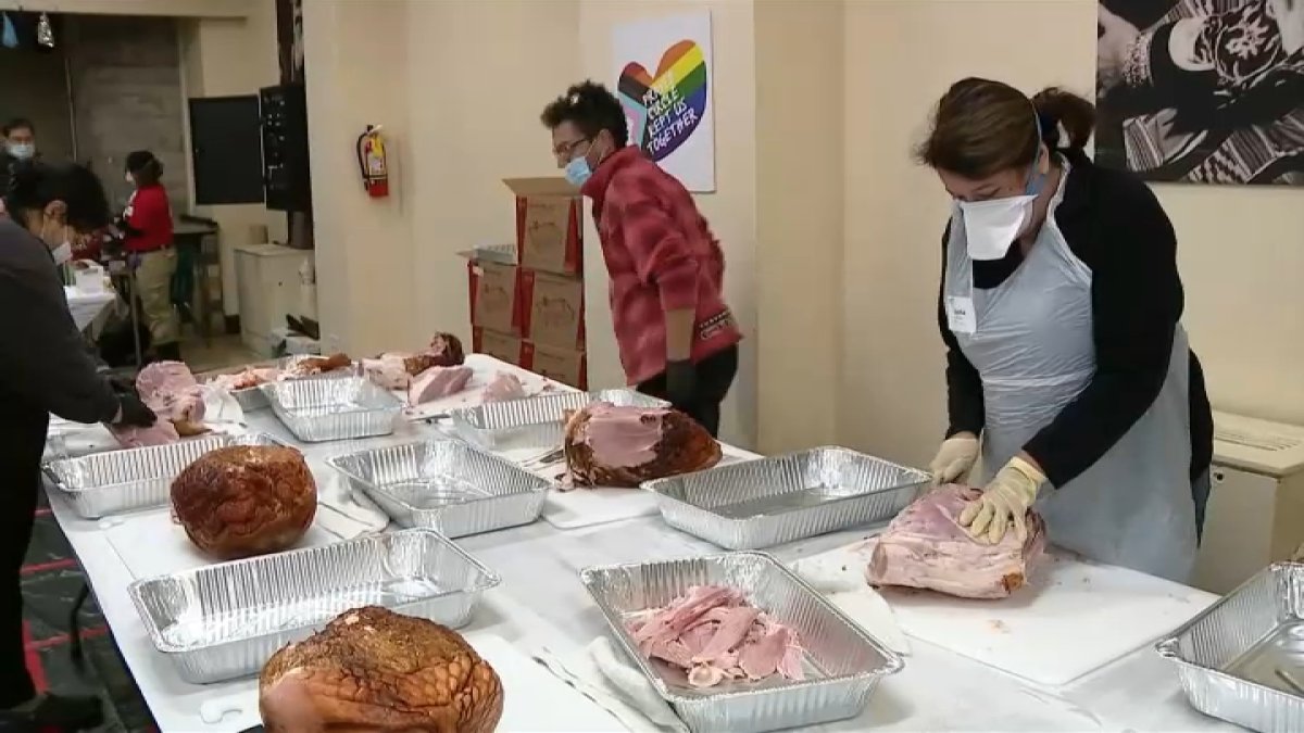 Glide Feeds Thousands on Thanksgiving Despite Inflation Prices - Vimarsana News