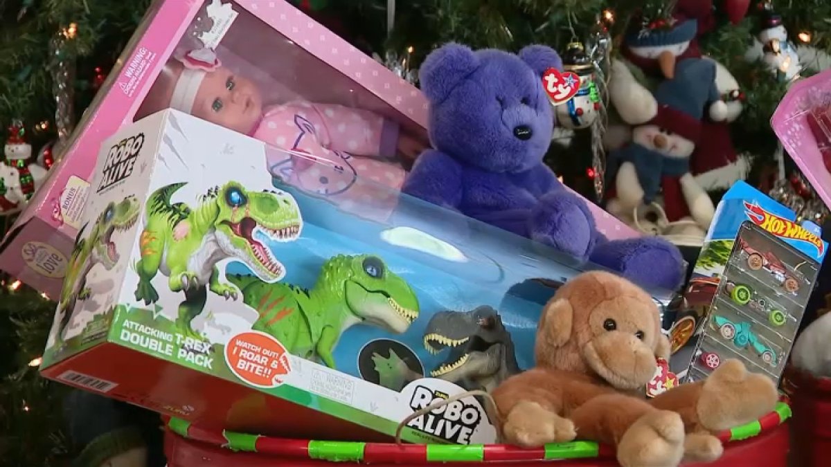 Organizations Worried About Scarce Holiday Donations - Vimarsana News
