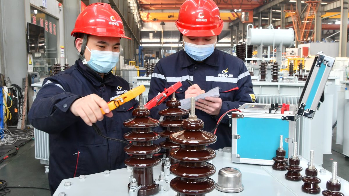 China's New Covid Surge Is Crippling the World's Most Important Factories and Biggest Ports - Vimarsana News