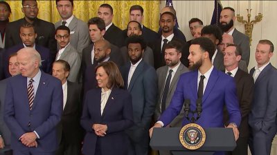 Joe Kelly Wears Mariachi Jacket to White House – NBC Los Angeles