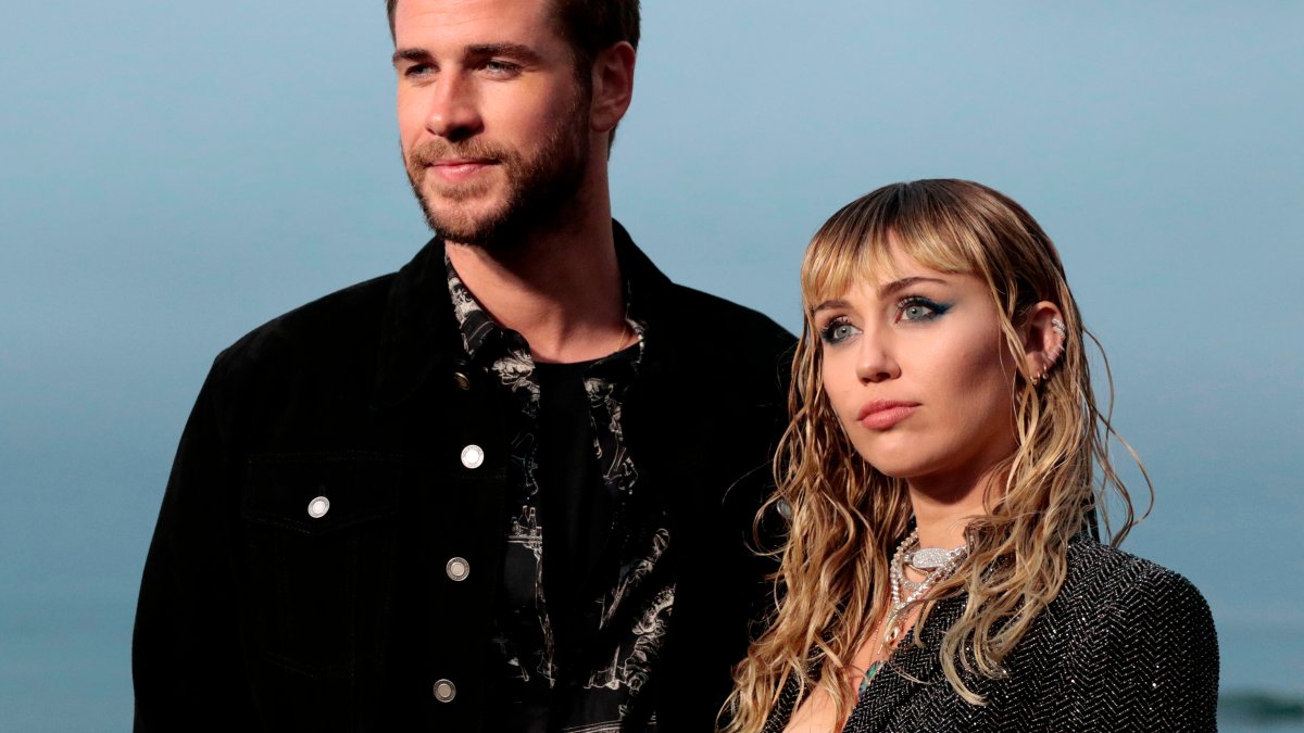 Miley Cyrus Fans Find Liam Hemsworth Easter Eggs in 'Flowers' – NBC Bay Area - Vimarsana News