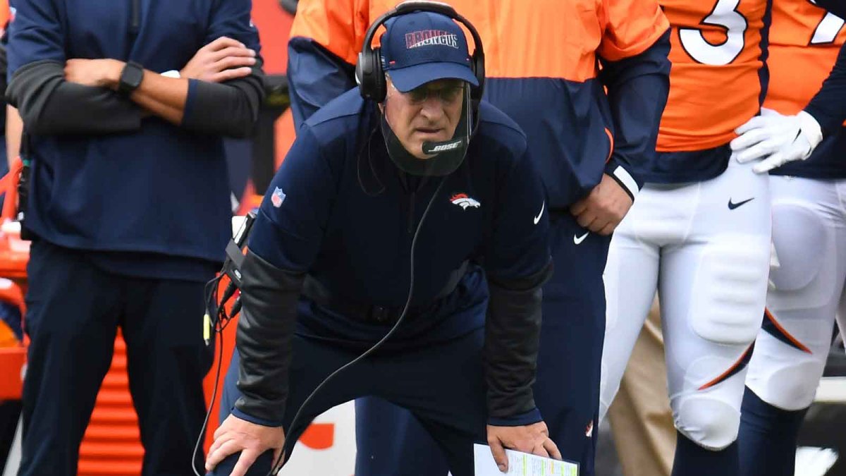 Report: Dolphins hire Fangio as defensive coordinator