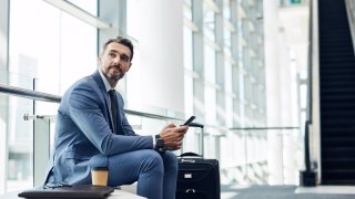 Travel Lens ranked the busiest U.S. airports based on a range of factors, including wait times, passenger satisfaction levels, and CO2 emissions.