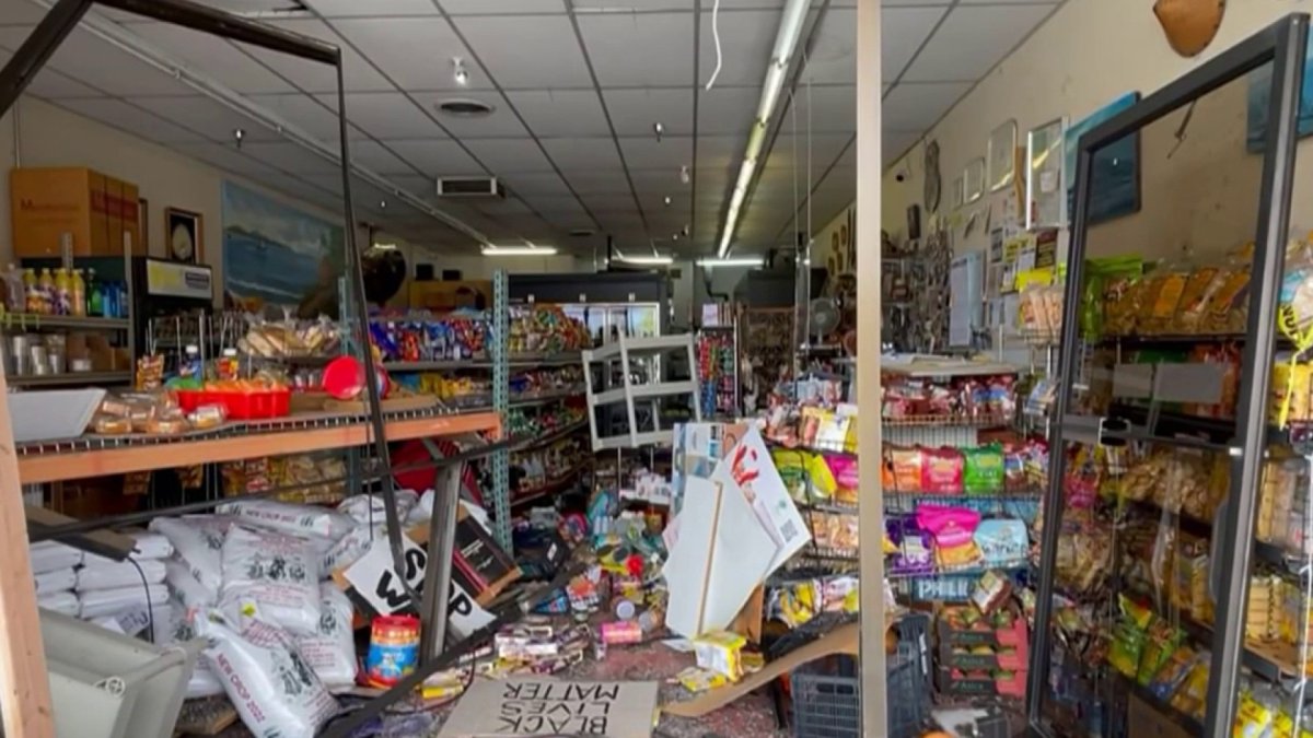 Car Crashes Through Sunnyvale Grocery Store NBC Bay Area