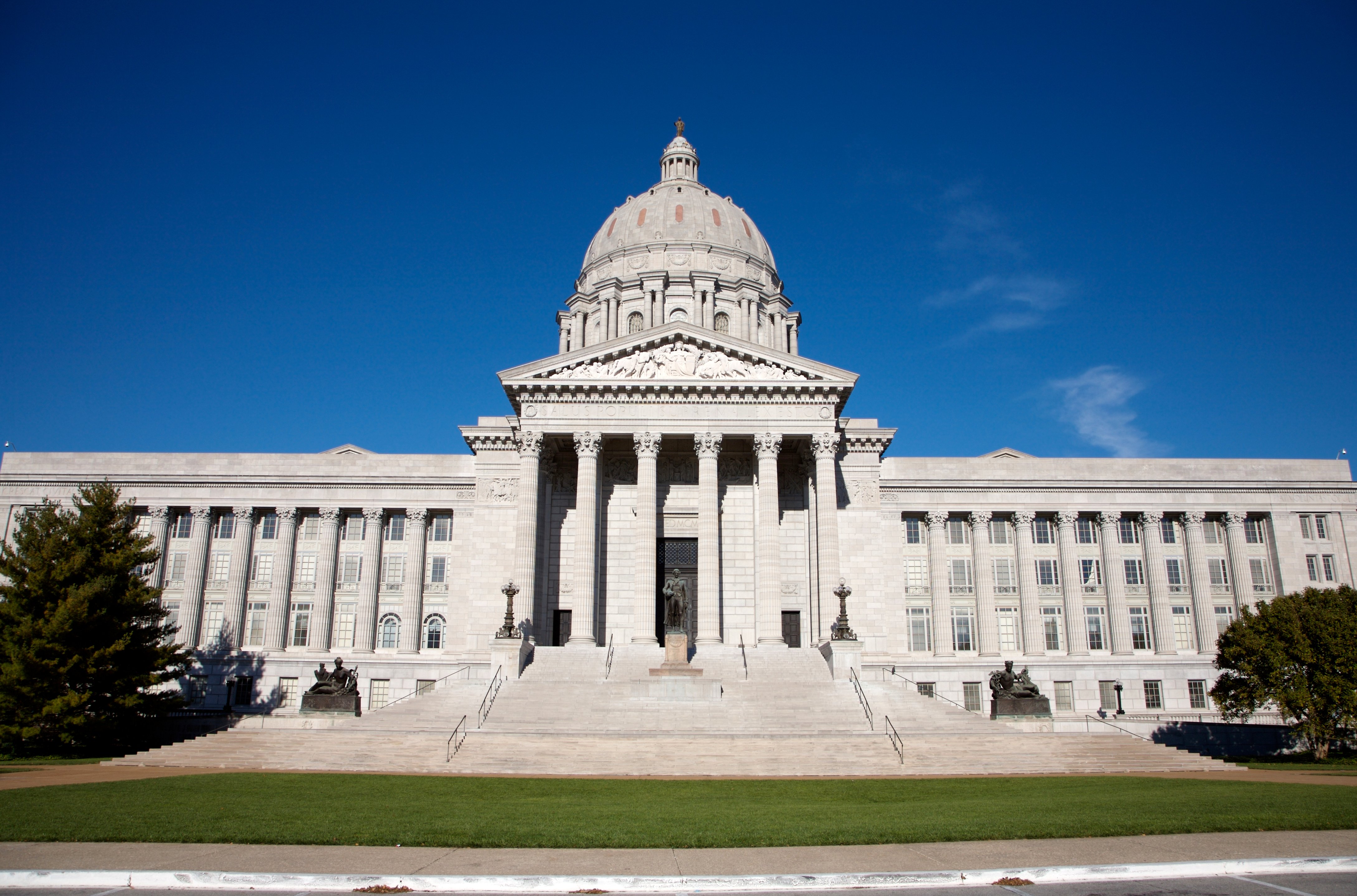 Missouri candidate with ties to the KKK on Republican ballot – NBC Bay Area - Vimarsana News