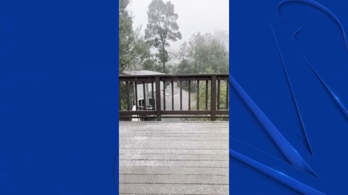 Light Snow in the Oakland Hills – NBC Bay Area - Vimarsana News