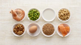 Is It a Food Allergy Or Food Sensitivity? This Chart Can Help Tell the Difference