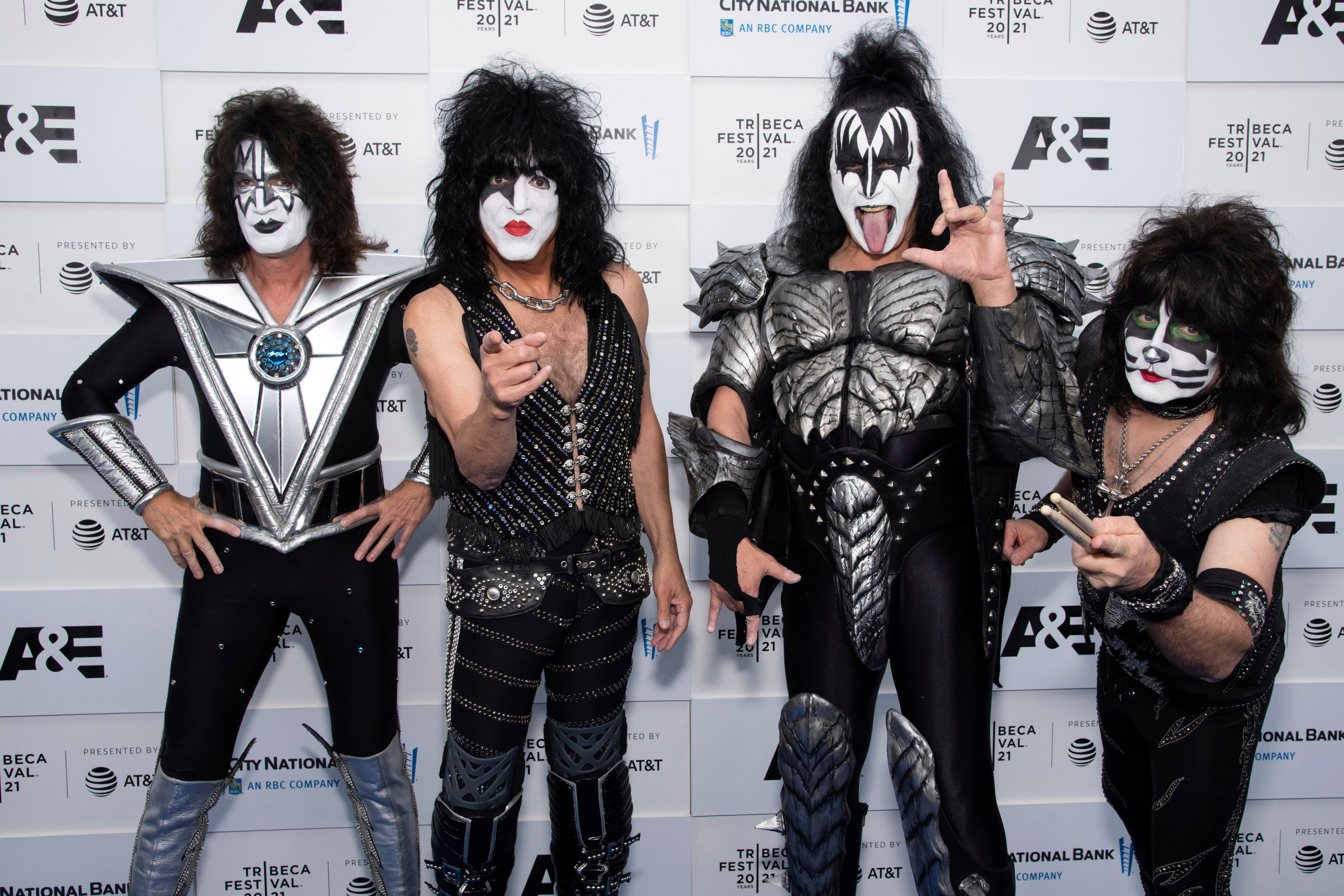 Kiss sells catalog, brand name and IP to Pophouse Entertainment Group – NBC Bay Area - Vimarsana News